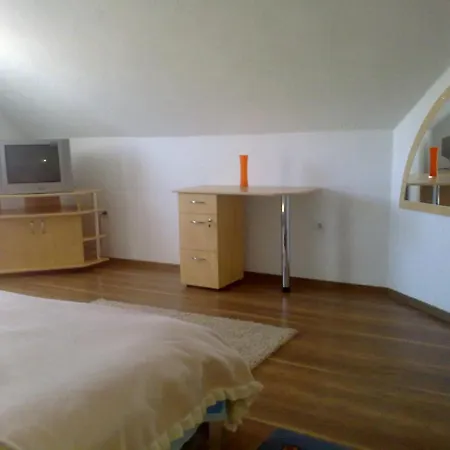 Casa Dancs 2*